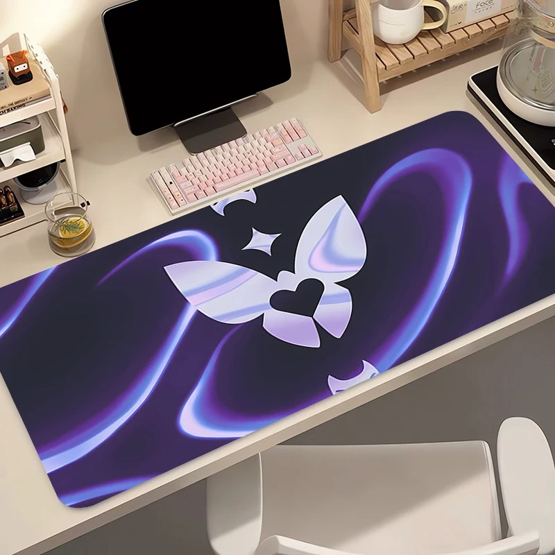 لوحة ماوس للألعاب بتصميم أنمي  - مراجعة Pc Gaming Desk وسعره